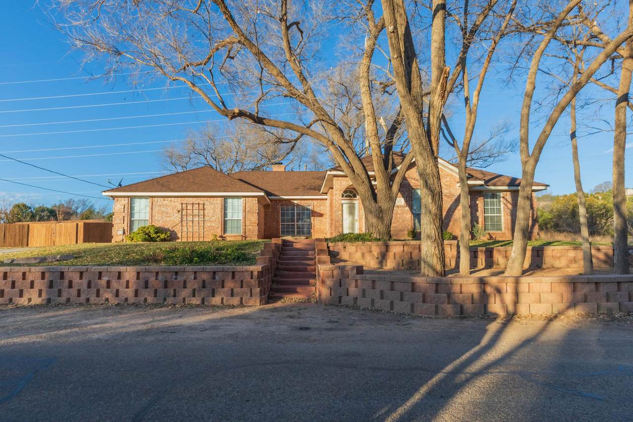 123 Bayshore Drive - Photo 1