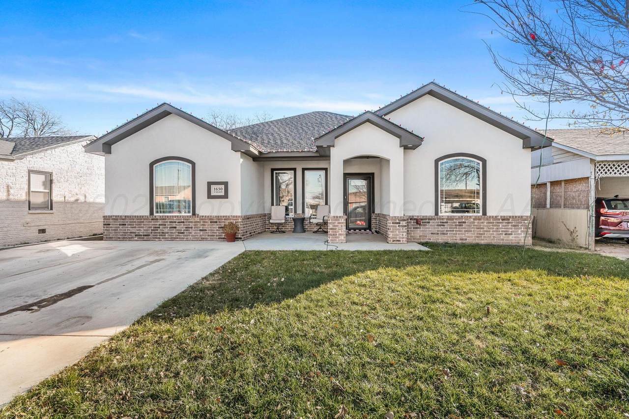 1630 Nelson Street - Photo 1