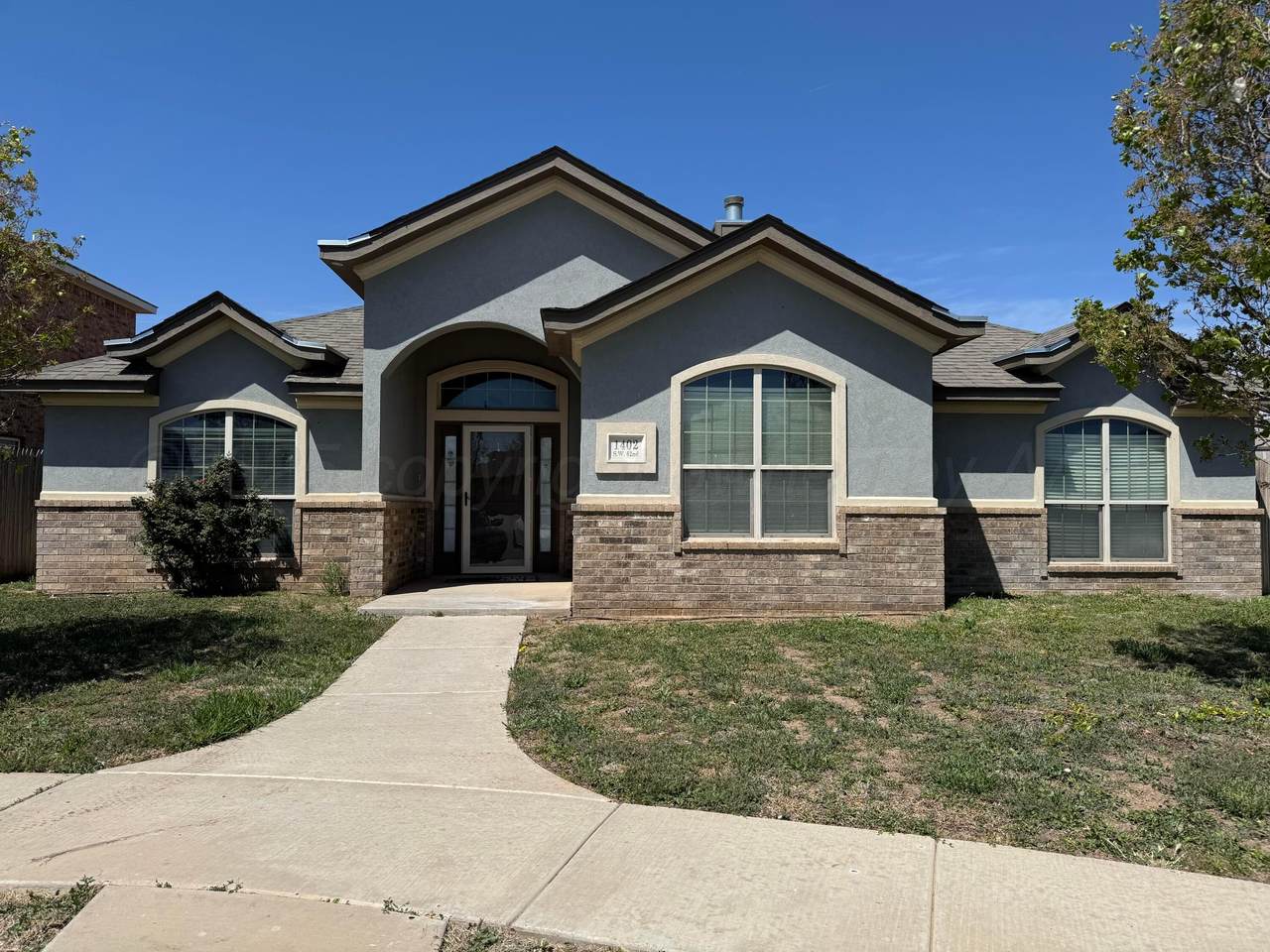 1402 62ND Avenue - Photo 1