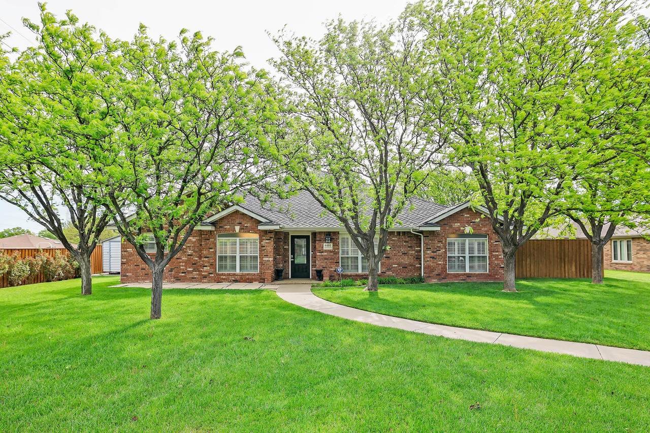 6401 Grantham Drive - Photo 1