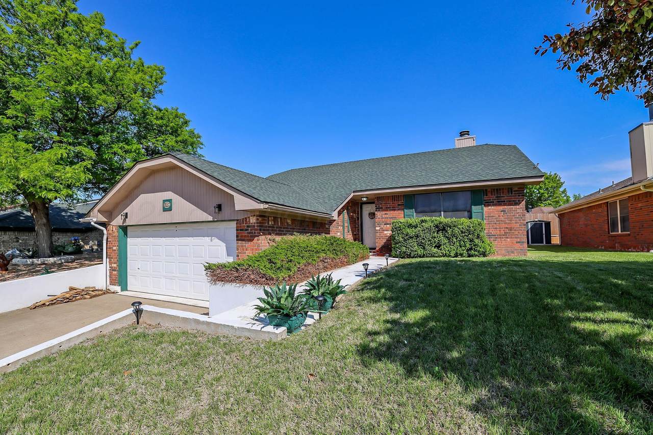 1320 Montclair Drive - Photo 1