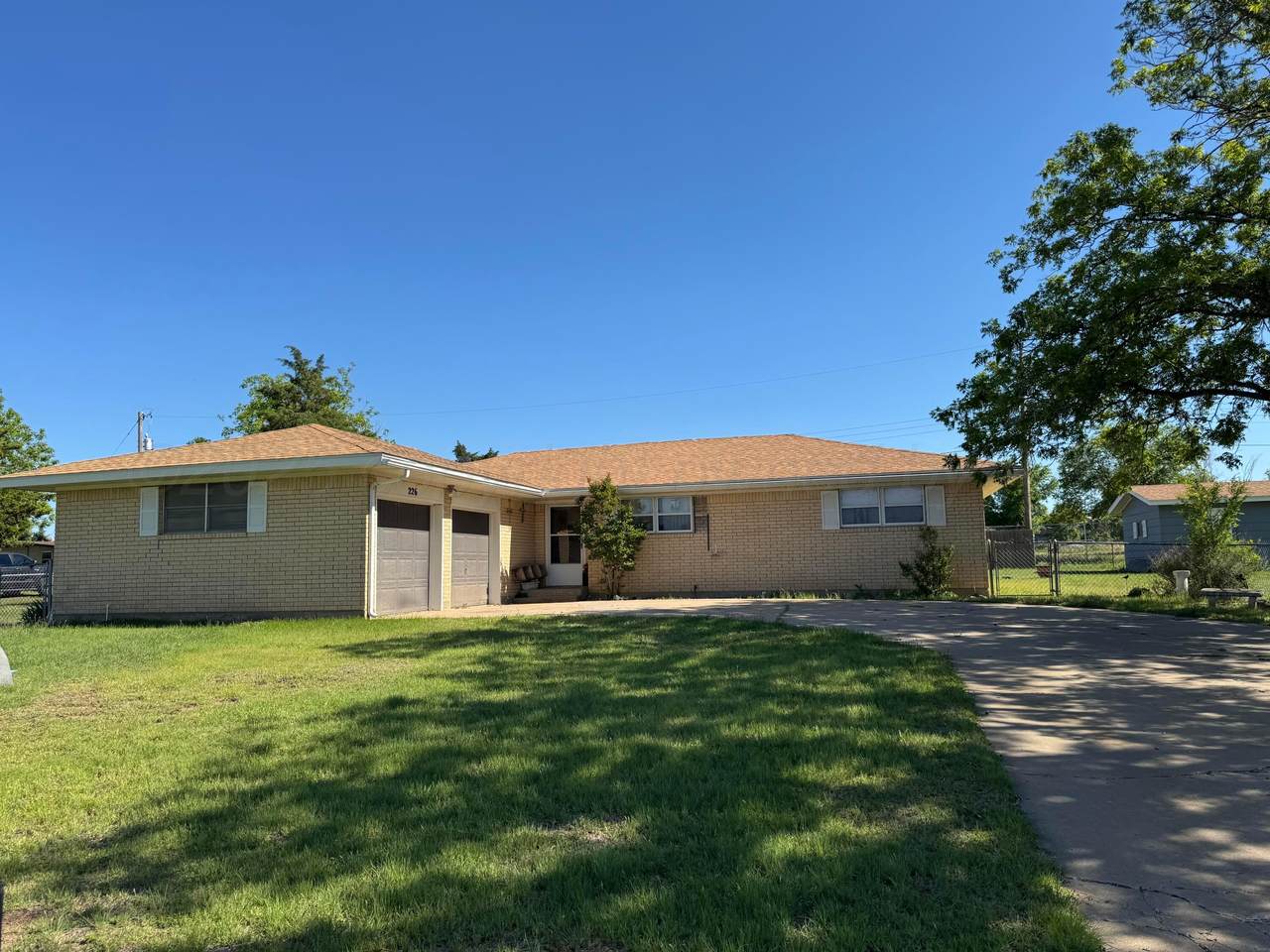 226 Sagebrush Avenue - Photo 1