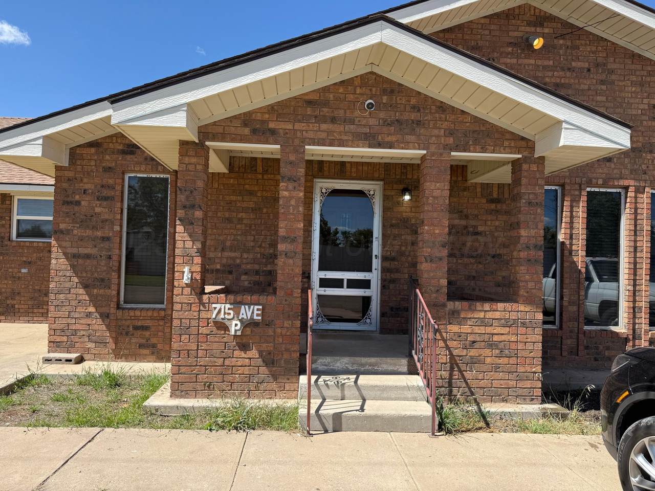 715 Ave P - Photo 1