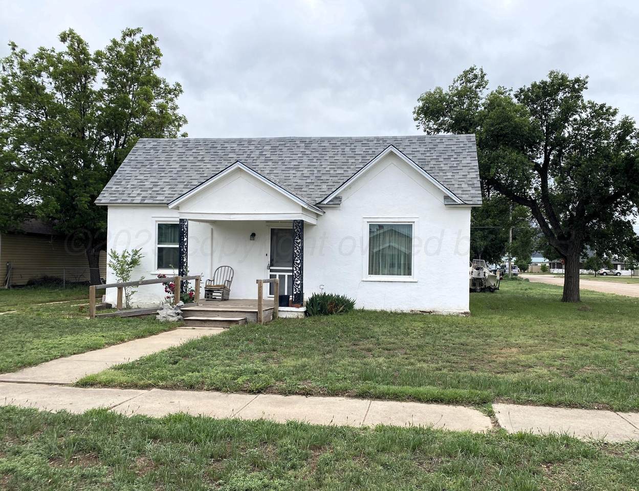 519 Maple Street - Photo 1