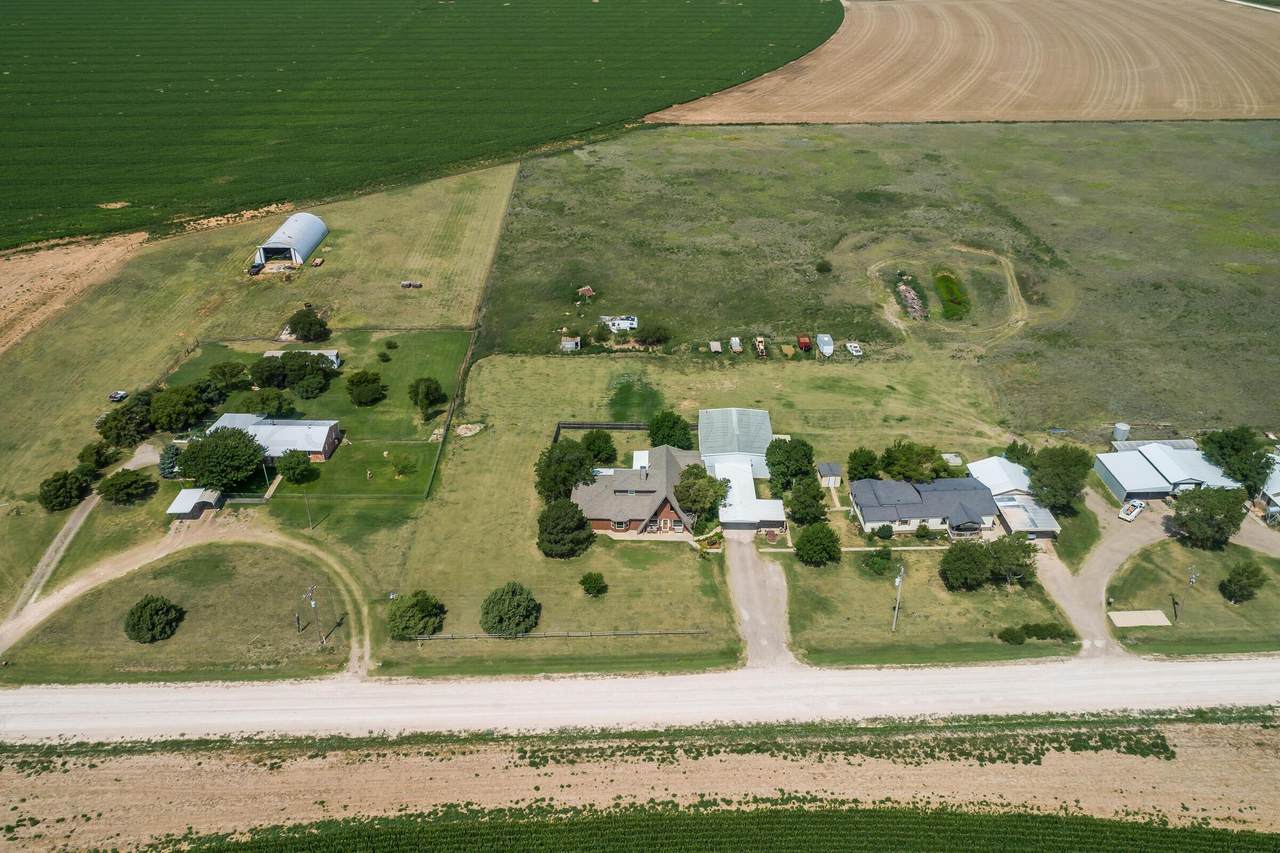 1079 &1077 County Rd L - Photo 1
