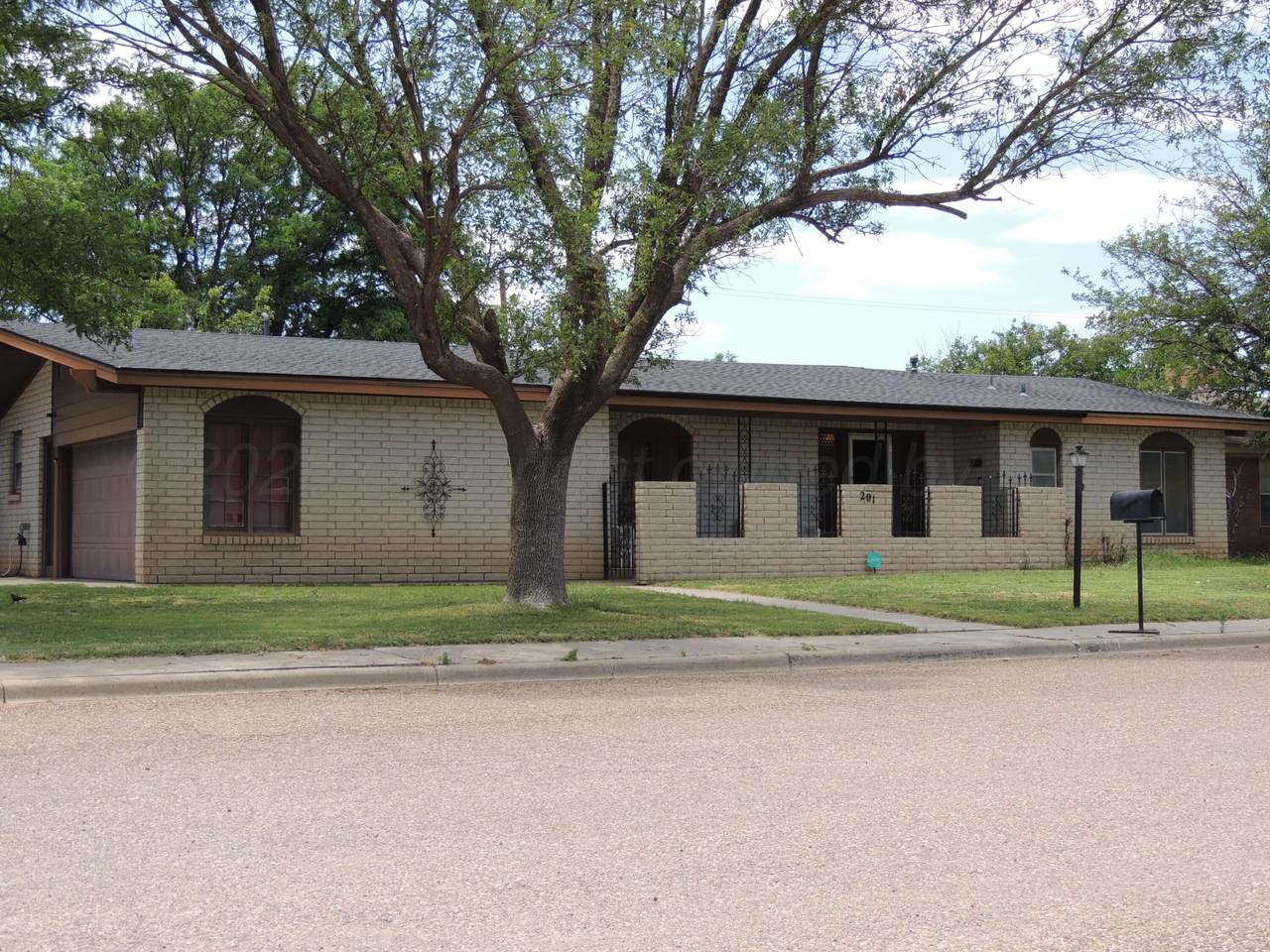 https://bt-photos.global.ssl.fastly.net/amarillo/1280_boomver_1_25-5075-2.jpg