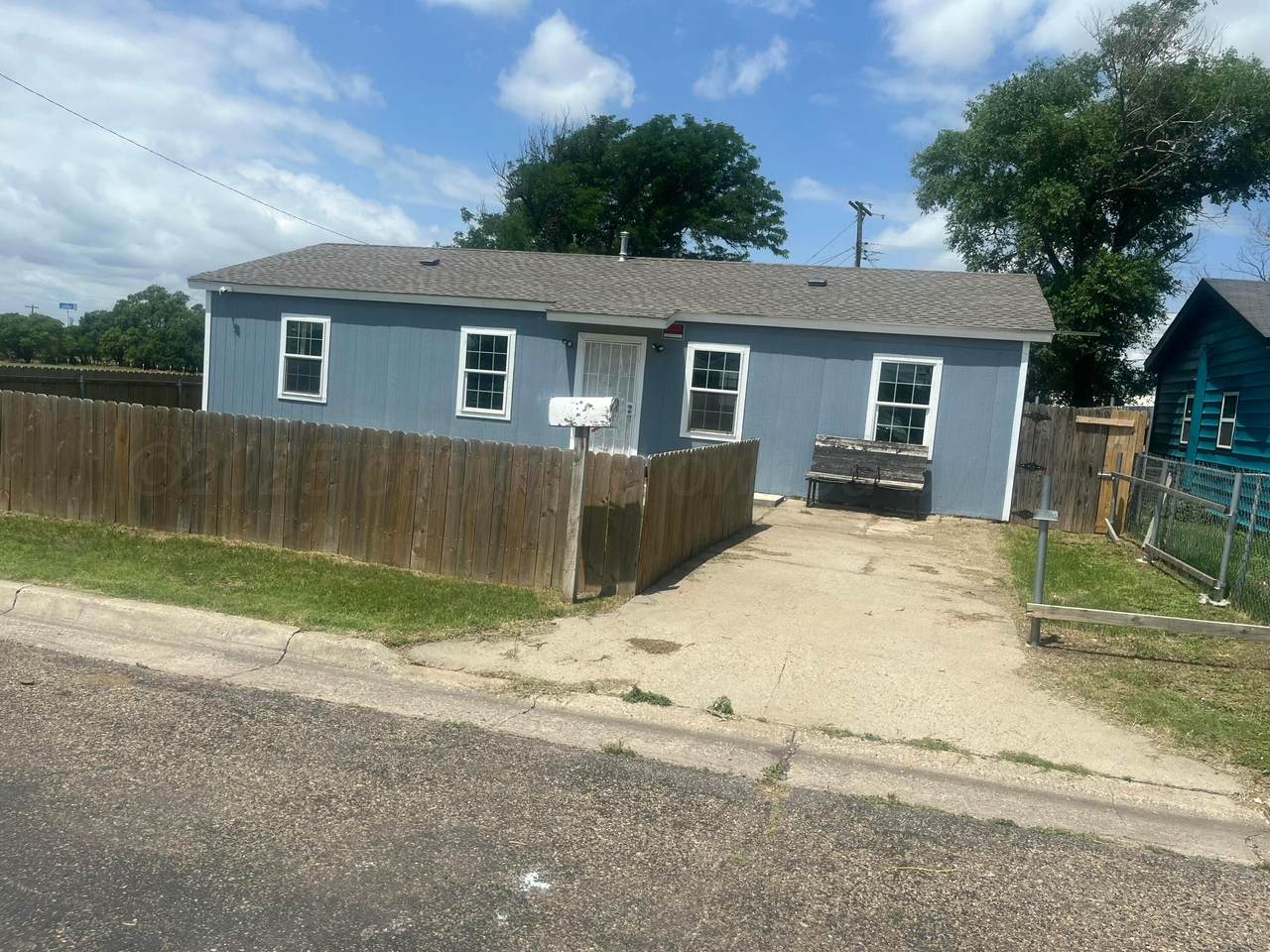 1101 Bluebell Street - Photo 1