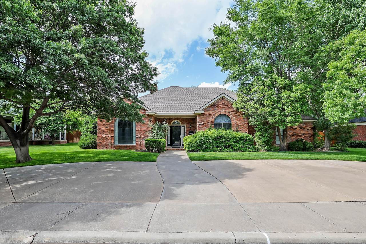 2604 Hawthorne Drive - Photo 1
