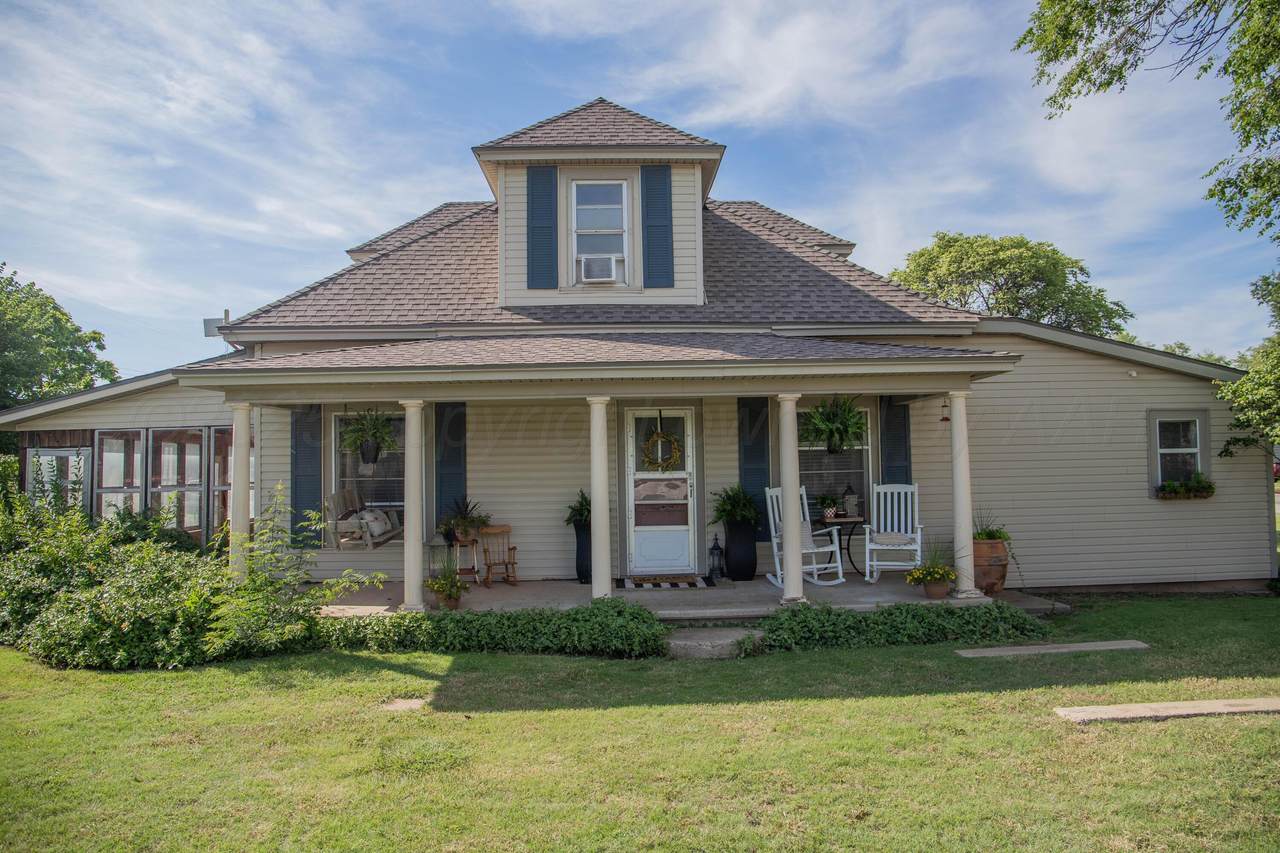 400 7th Street - Photo 1