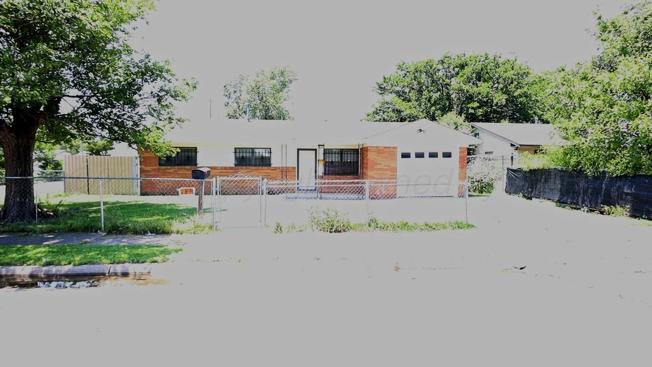 1601 Evergreen Street - Photo 1