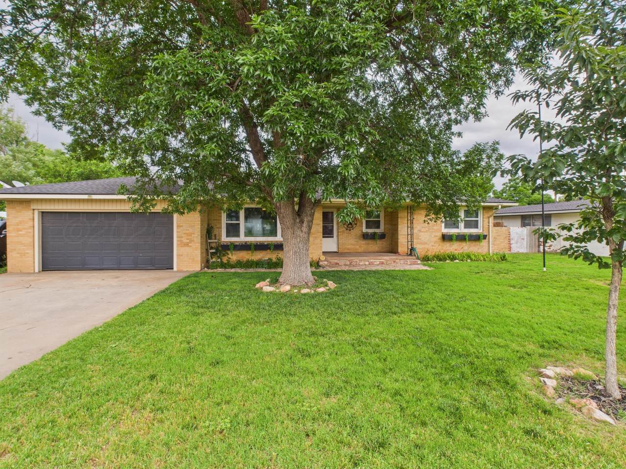 317 Morton Avenue - Photo 1