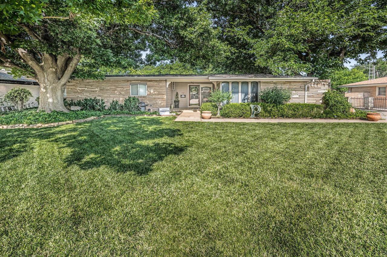 2229 Charles Street - Photo 1