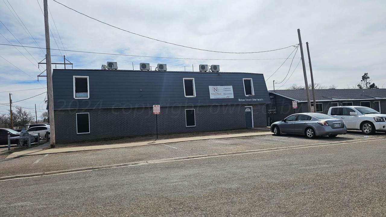 601 Nelson Street - Photo 1