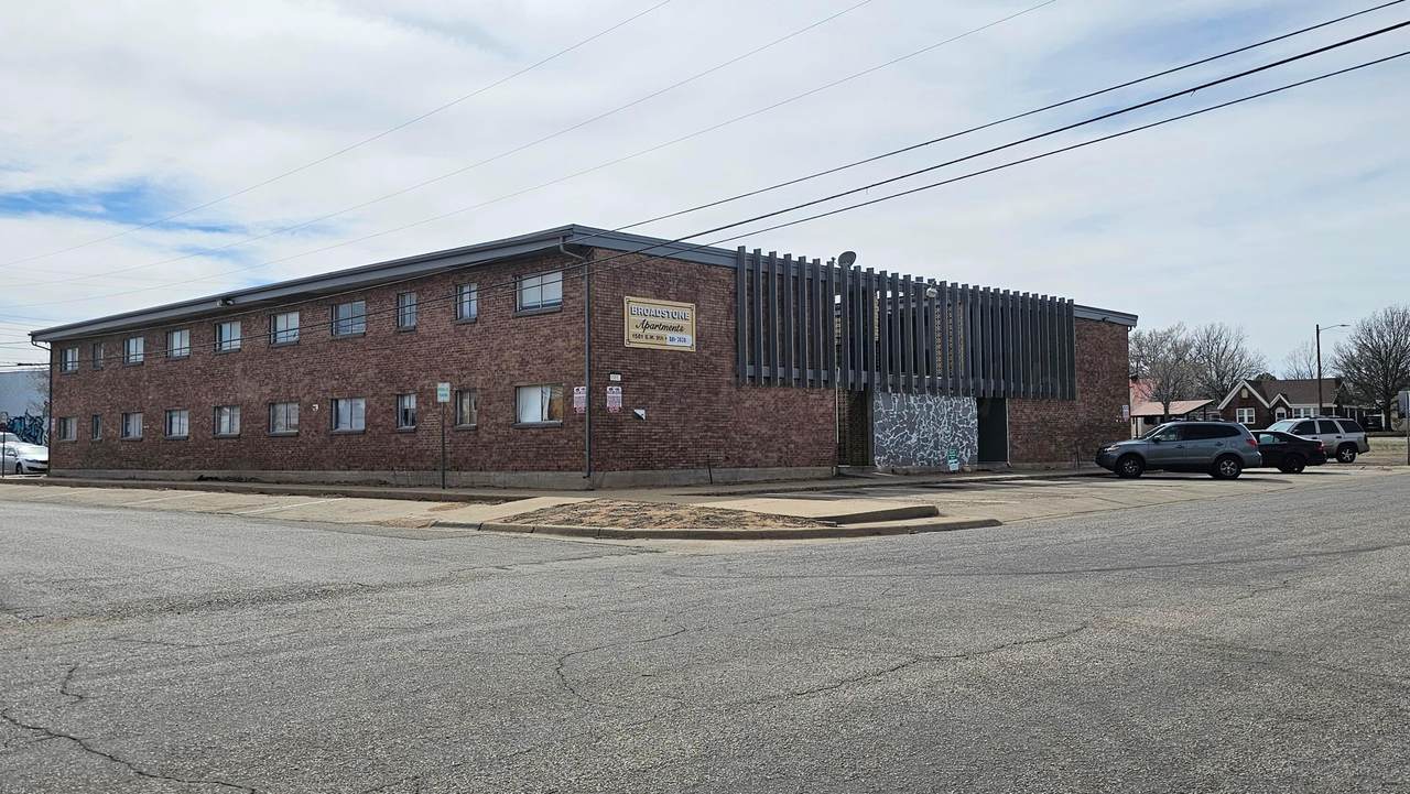 1501 9th Avenue - Photo 1