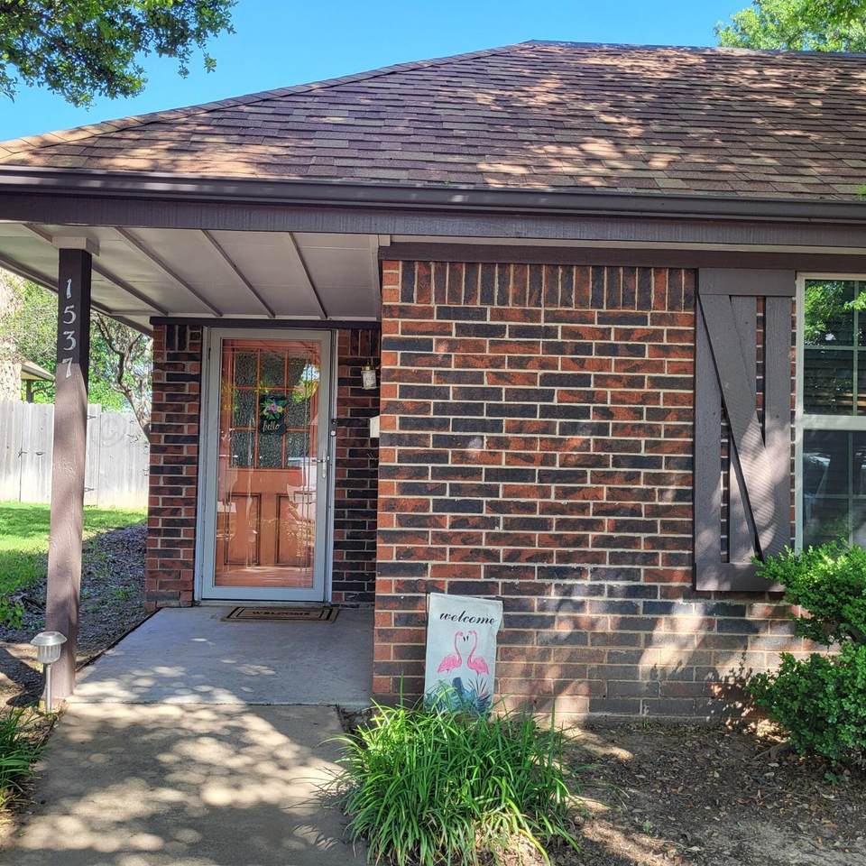 1537 Alabama Street - Photo 1