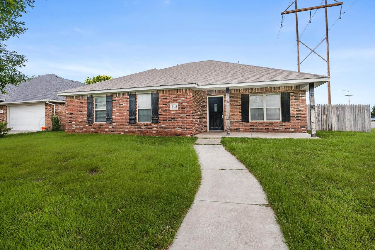2113 38TH Avenue - Photo 1