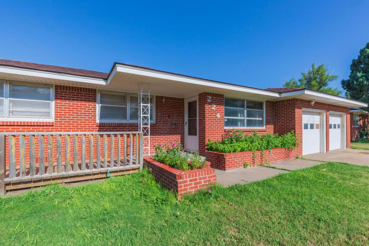 224 Powell Avenue - Photo 1