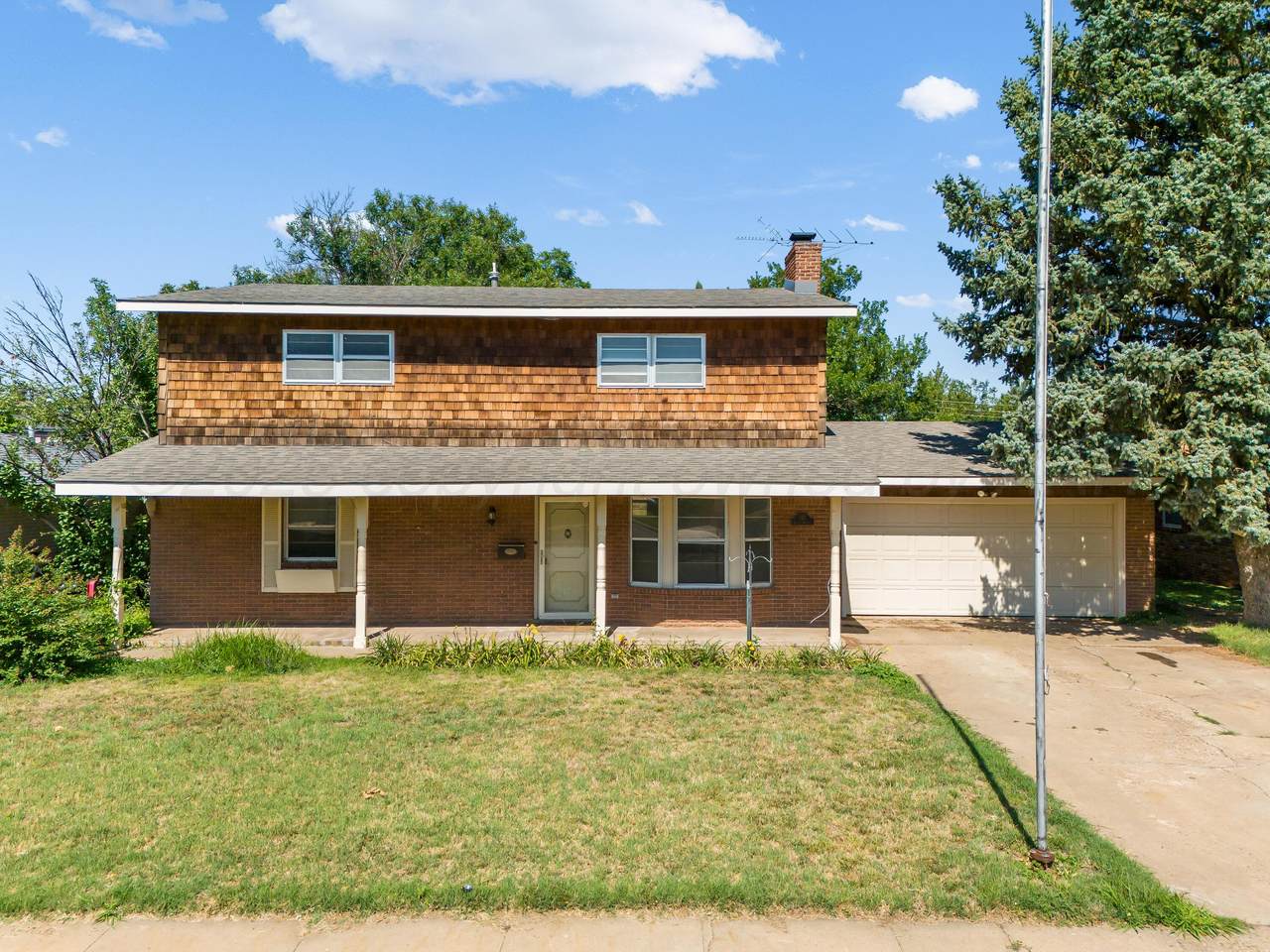 121 Bailey Avenue - Photo 1