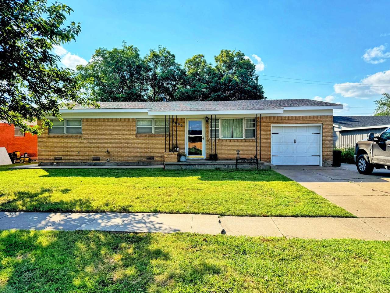 2006 Drake Drive - Photo 1