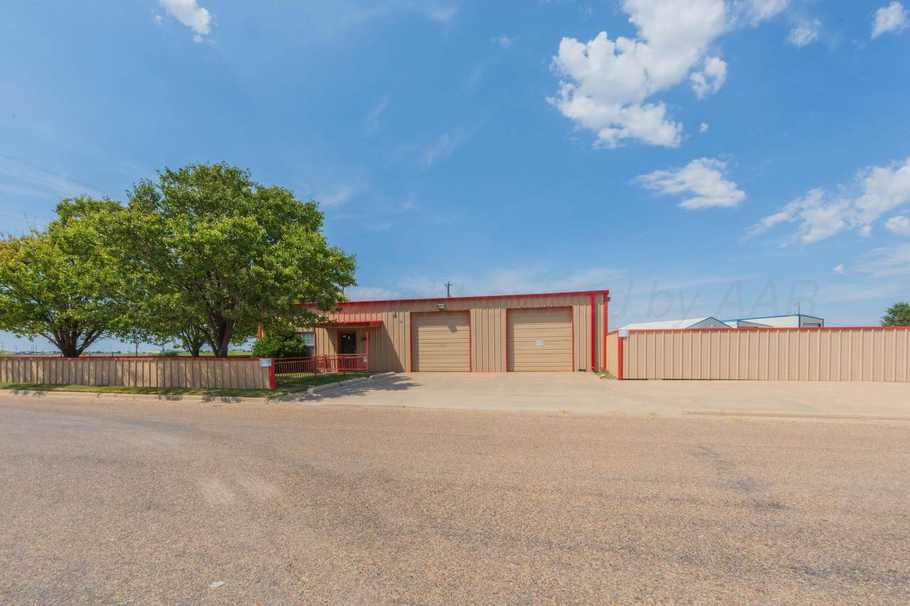 924 Valencia Drive - Photo 1