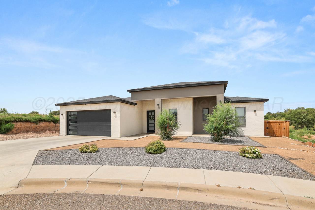 7 Yuel Court - Photo 1