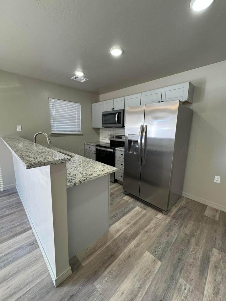 109 6th Street - Photo 1