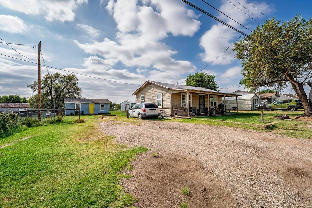 4407 Brown Avenue - Photo 1