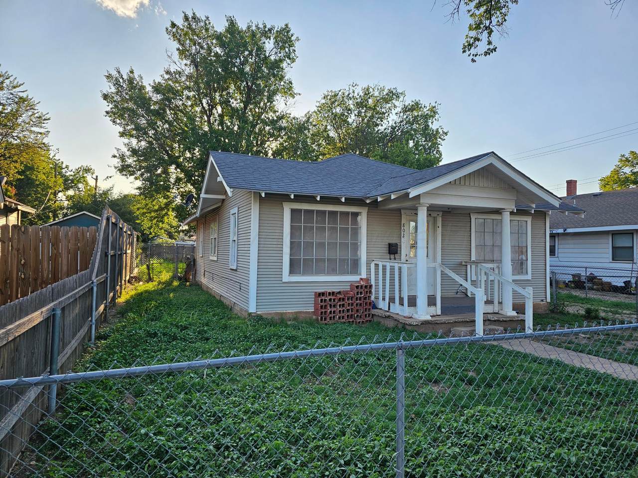 802 Fairmont Street - Photo 1