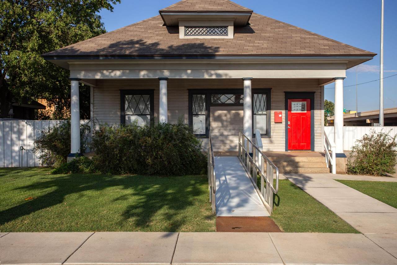 1906 Tyler Street - Photo 1