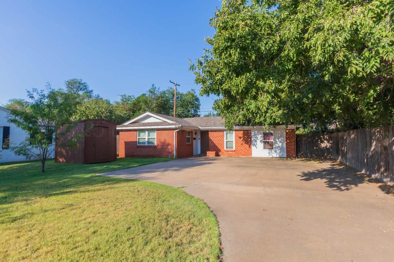 1606 Crockett Street - Photo 1