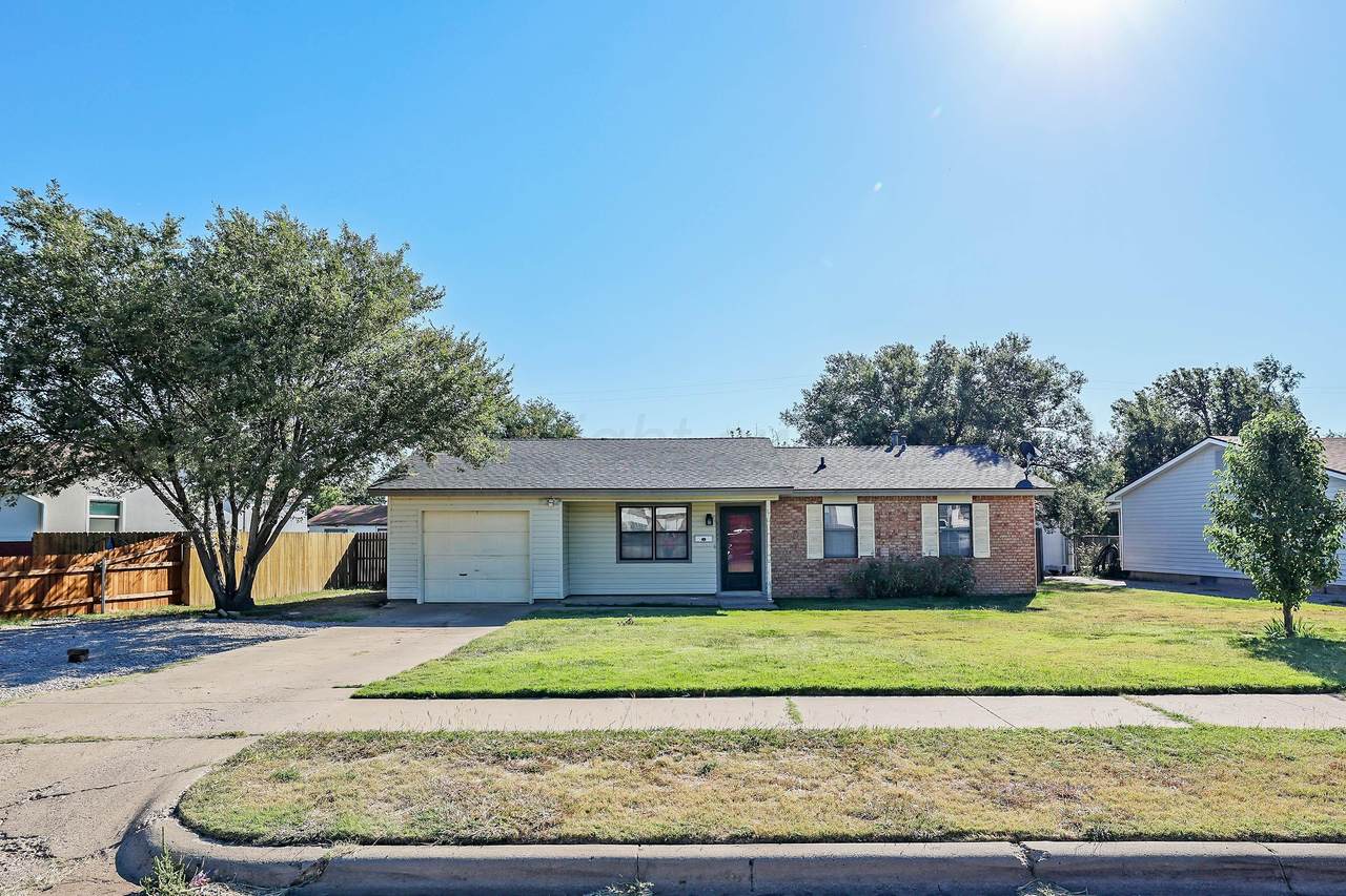 5207 Travis Street - Photo 1