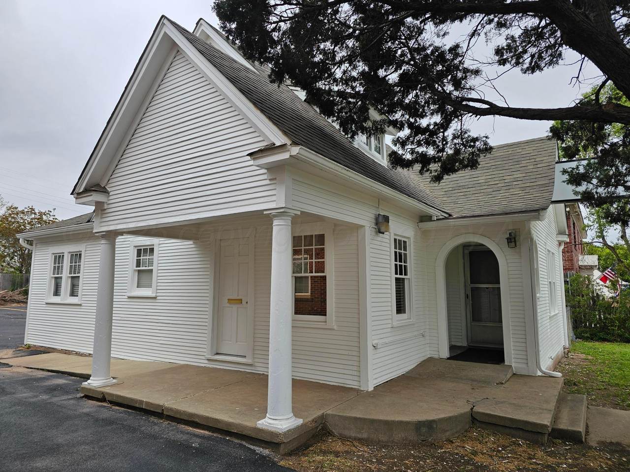 1215 10TH Avenue - Photo 1