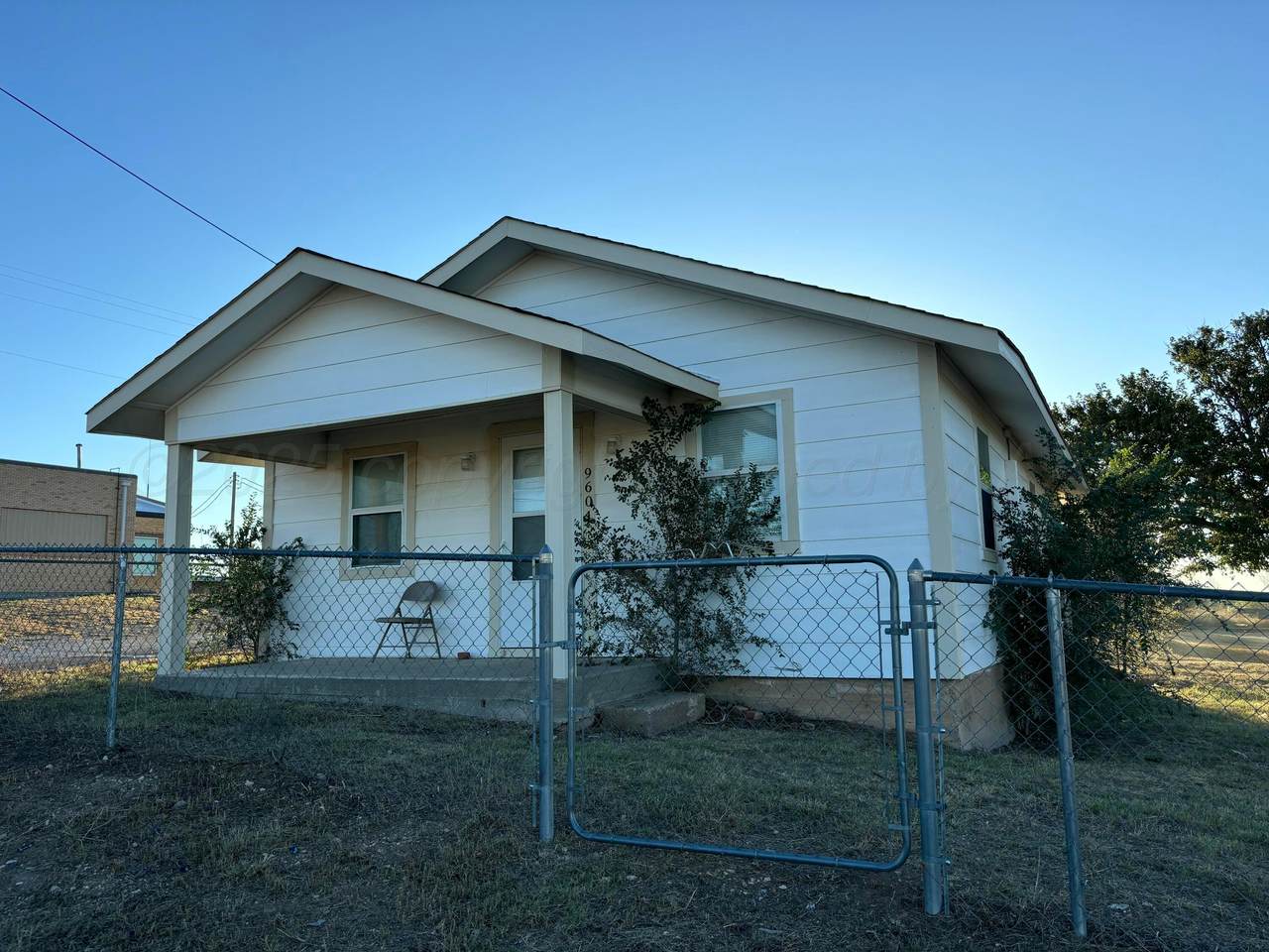 9601 River Road - Photo 1