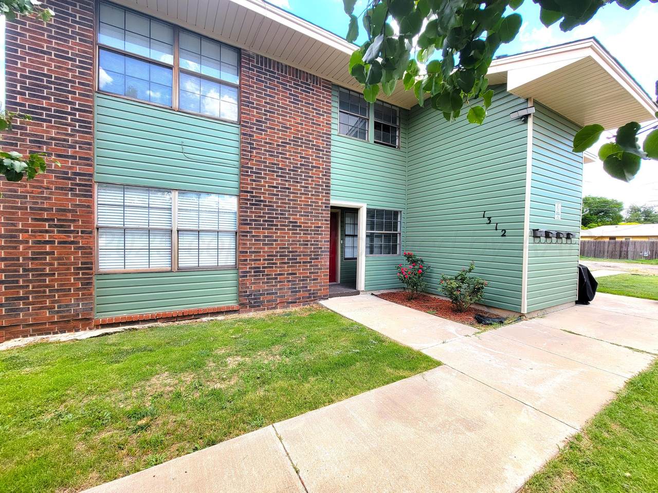 1312 Coffee Street - Photo 1