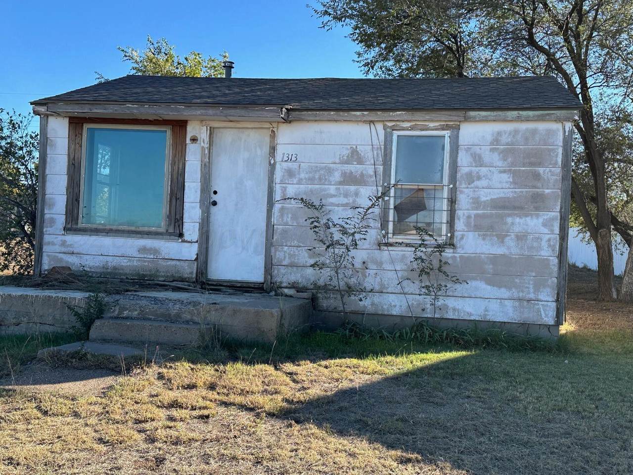 1313 15TH Avenue - Photo 1