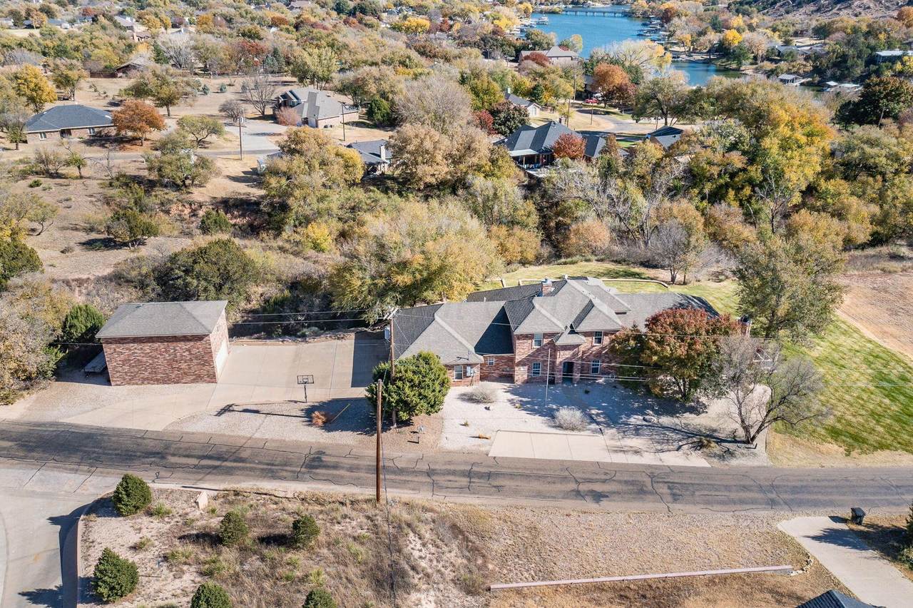 143 Bayshore Drive - Photo 1