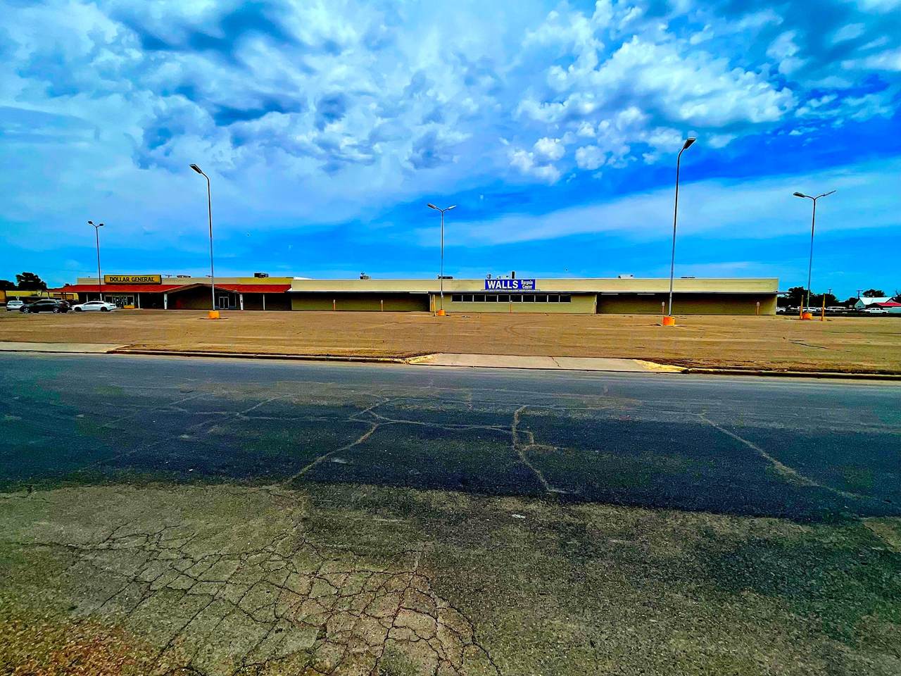 913 Ash Street - Photo 1