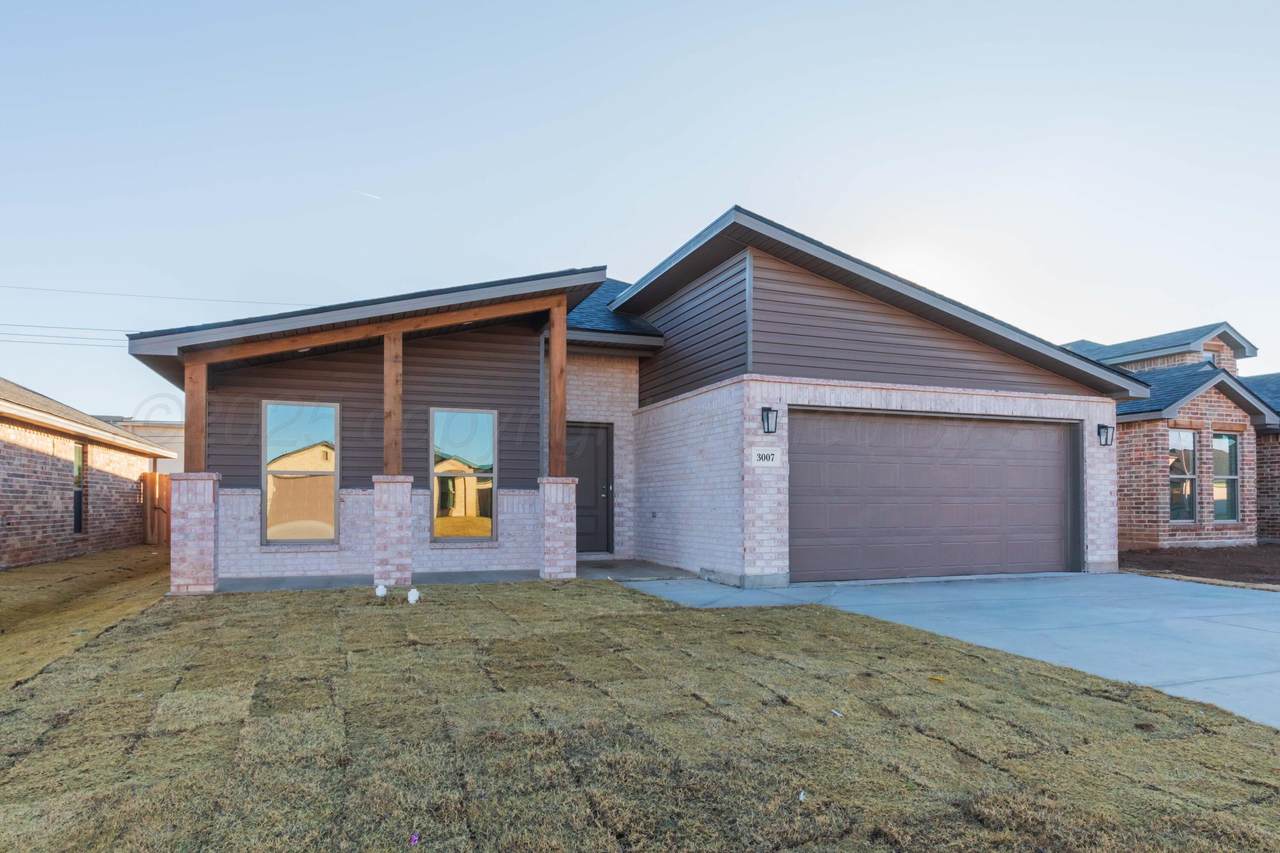 3007 Farmyard Drive - Photo 1