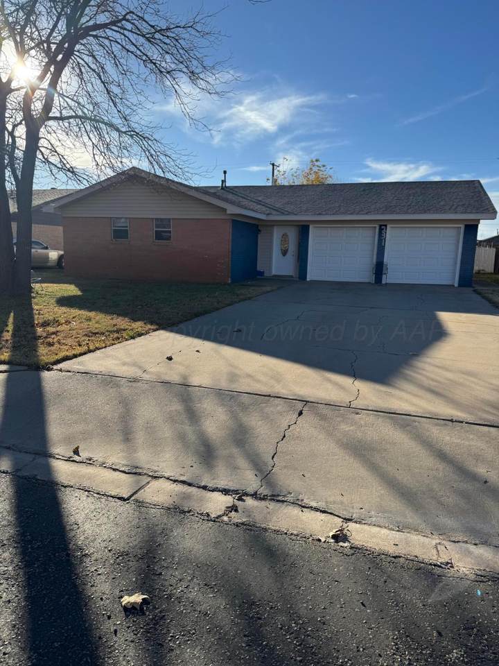 231 Elm Street - Photo 1