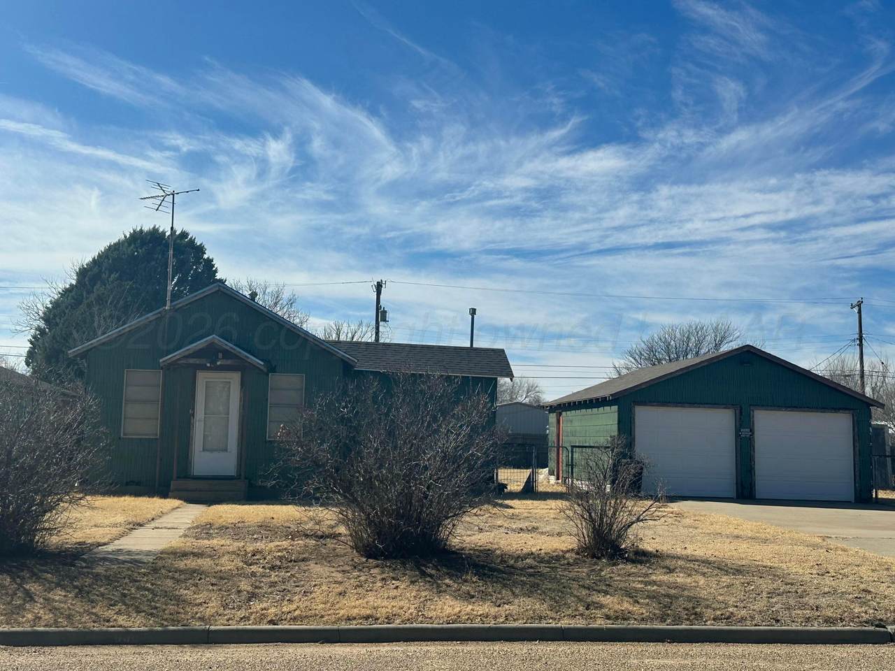 606 Ridgeland Avenue - Photo 1