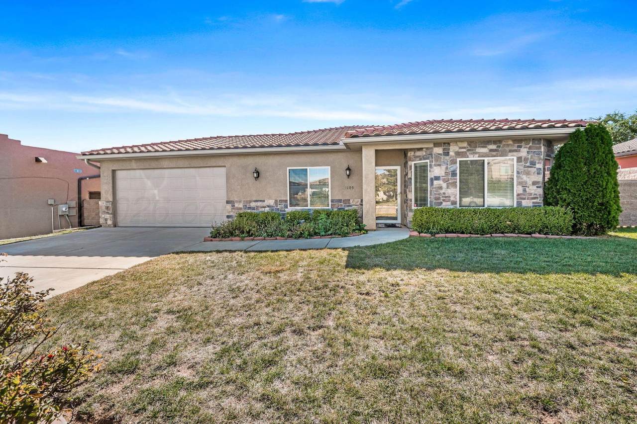 1105 Shiraz Boulevard - Photo 1