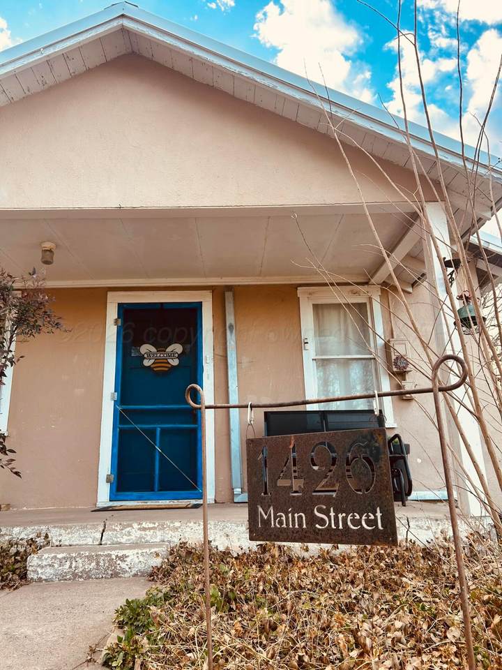 1426 Main Street - Photo 1