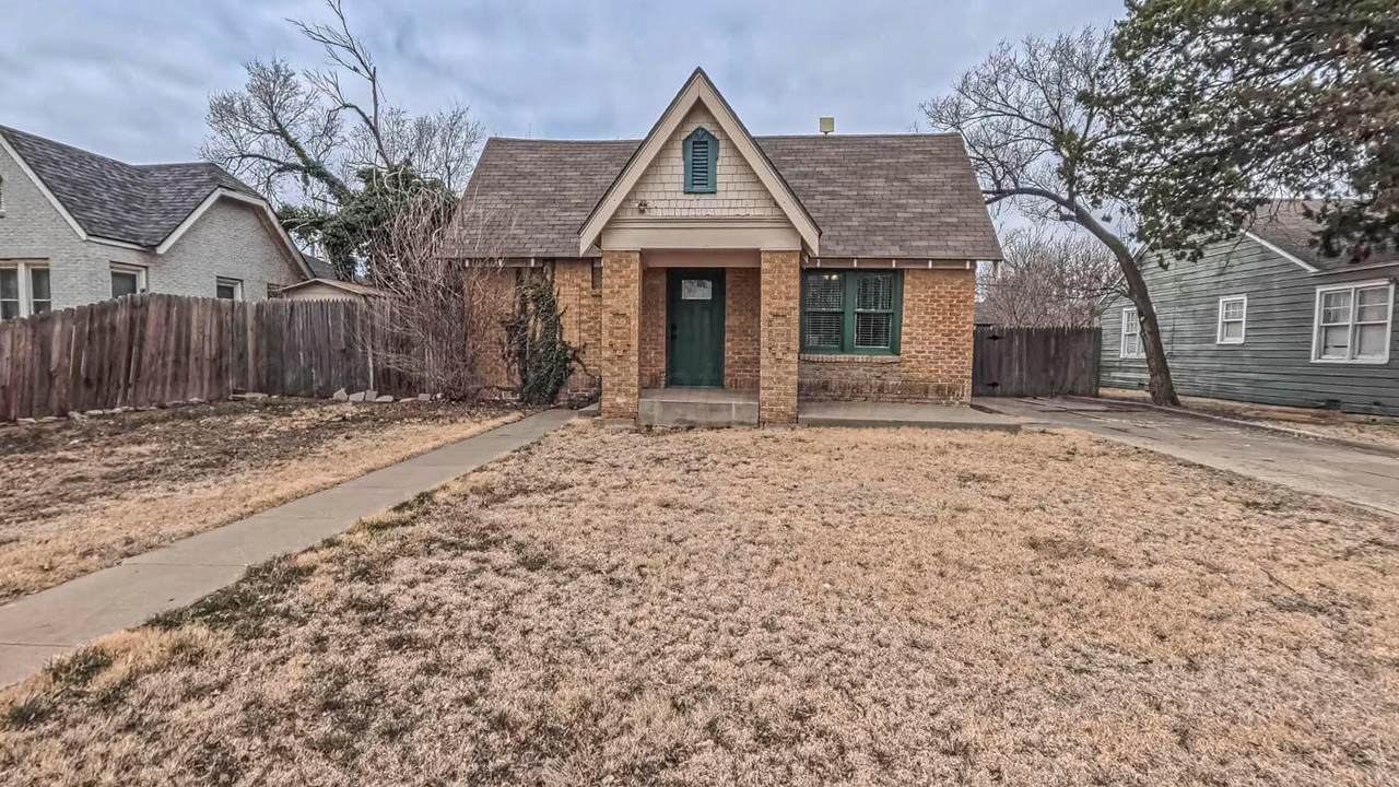 926 Crockett Street - Photo 1