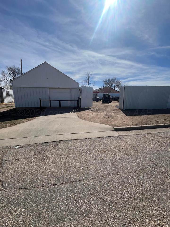 2213 1ST Avenue - Photo 1