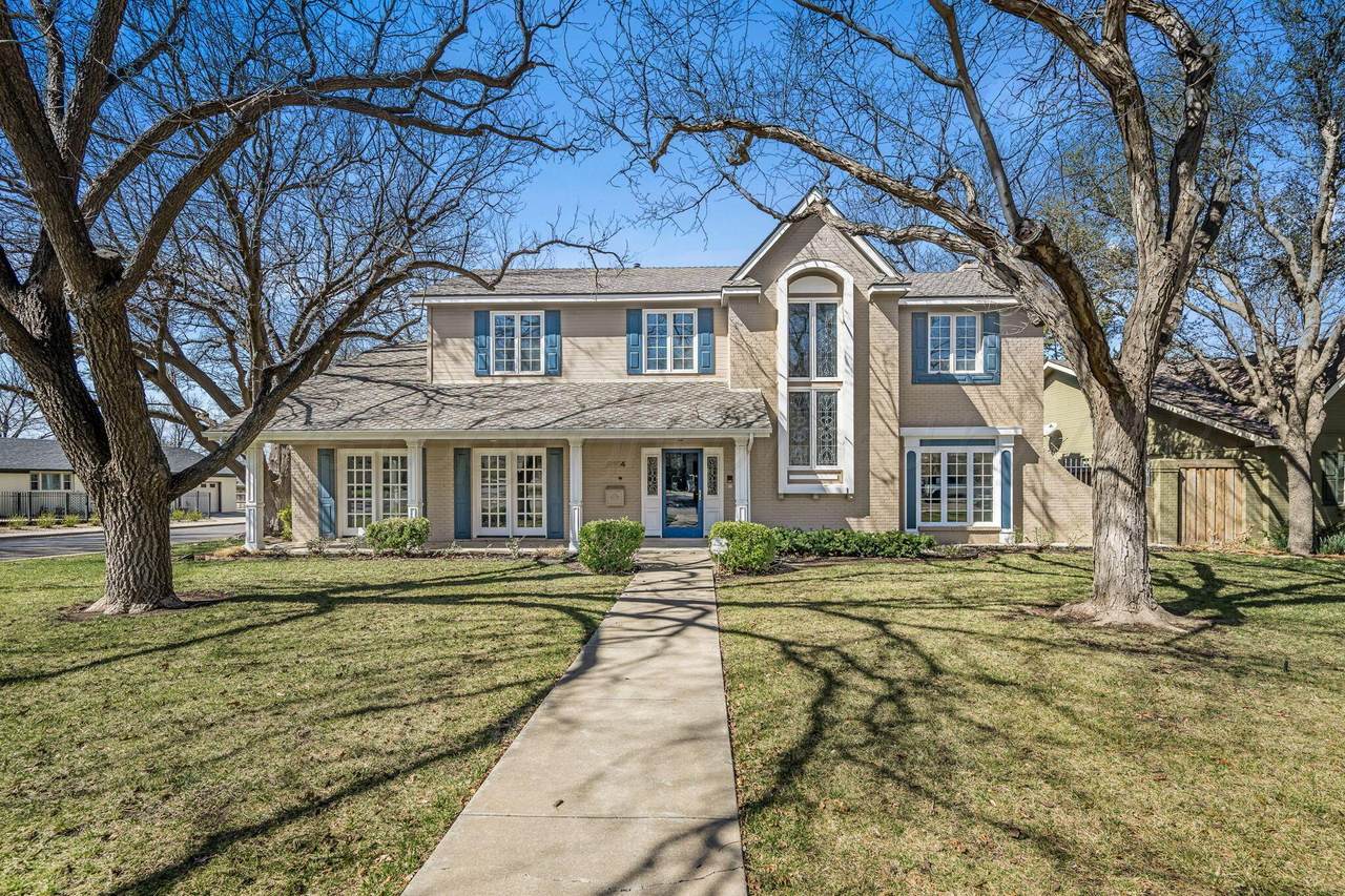 2614 Parker Street - Photo 1