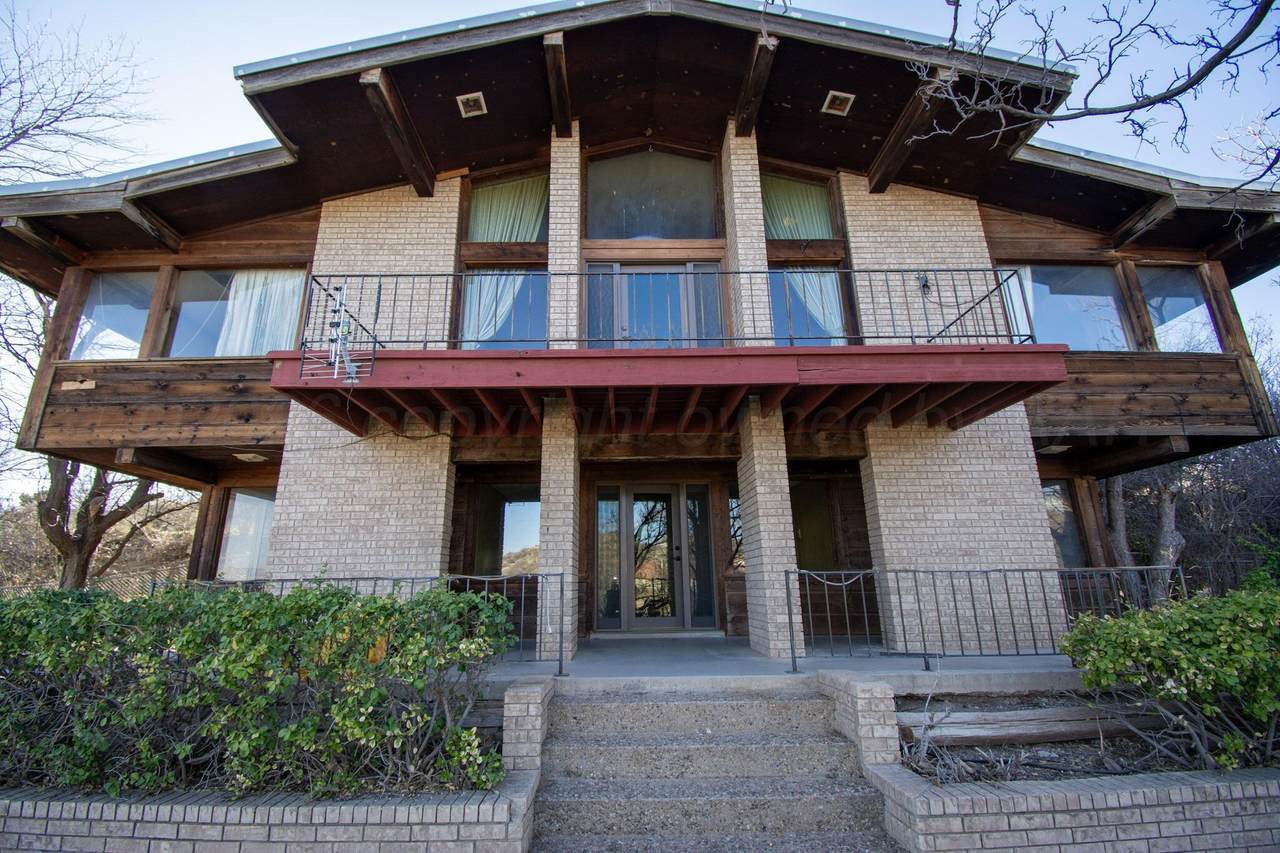 4 Windsor Road - Photo 1