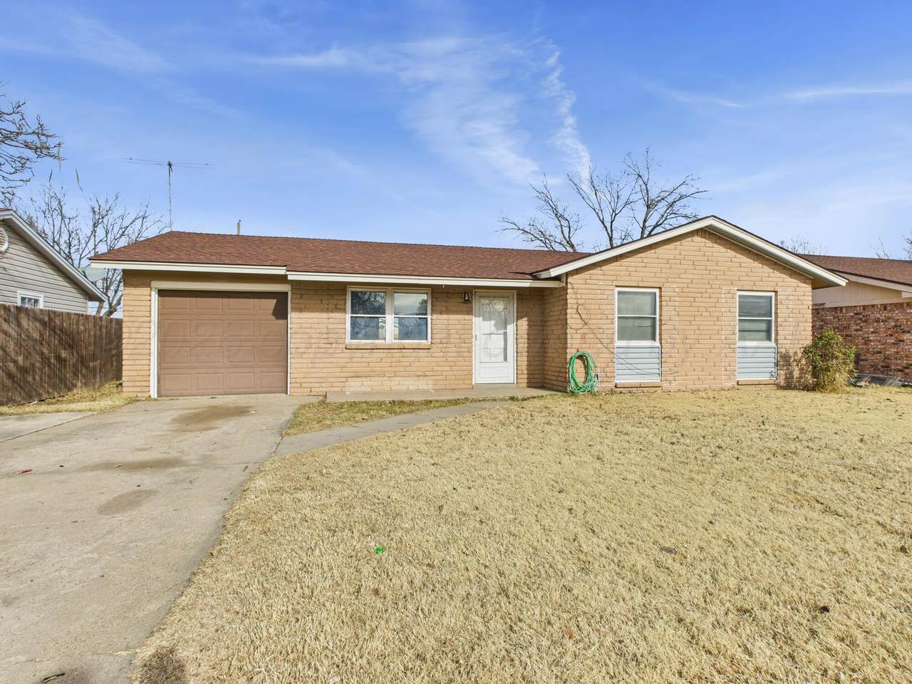 813 Hastings Drive - Photo 1