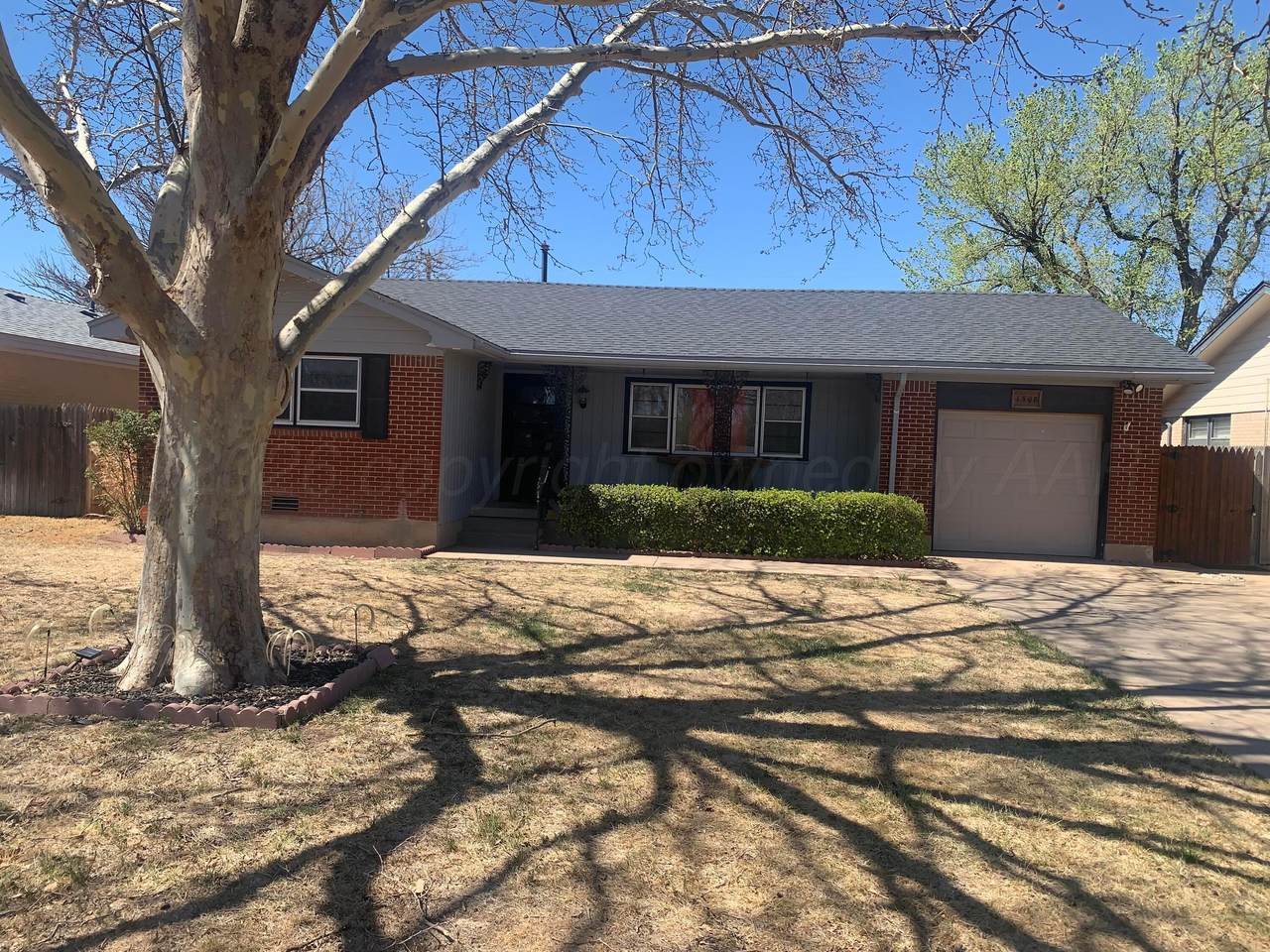 1508 Smiley Street - Photo 1