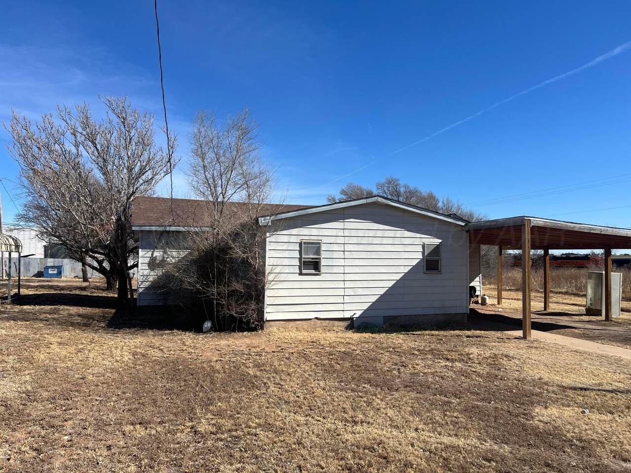 802 Maple Avenue - Photo 1