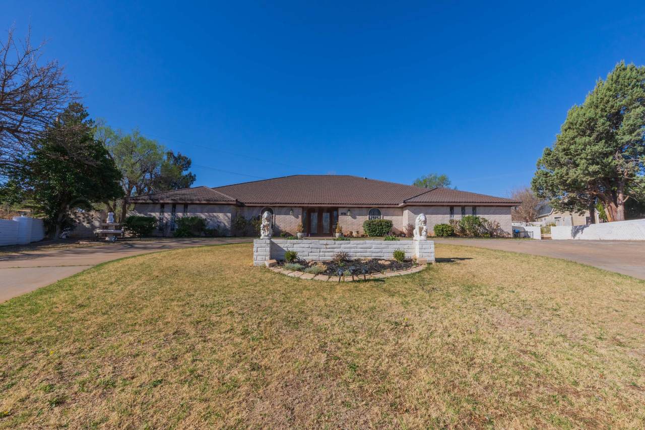 3 Sandstone Drive - Photo 1